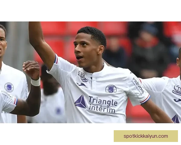 拉波尔特技术全面性持续提升，备受关注的后防核心表现稳健